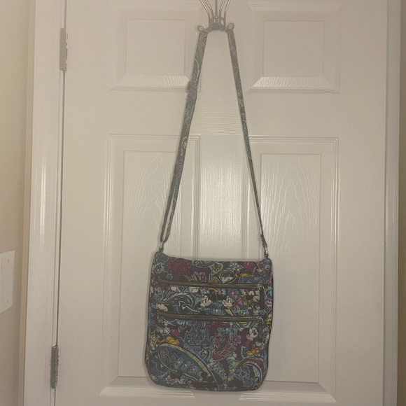 COPY - Vera Bradley- Disney themed Mickey Mouse crossbody - Picture 9 of 9